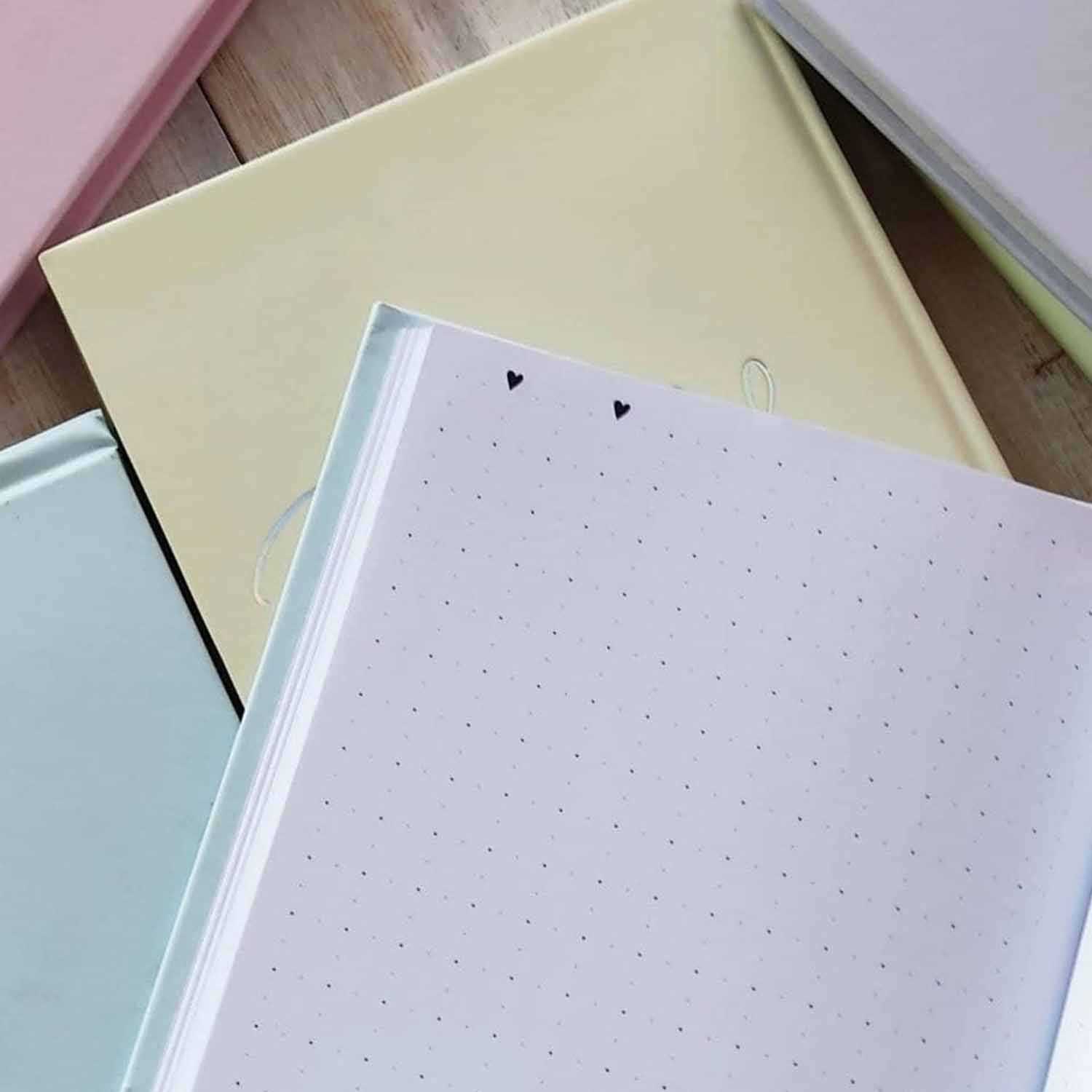 دفتر نقطه‌ای (بولت ژورنال) پاستلی سری کیوت - 1