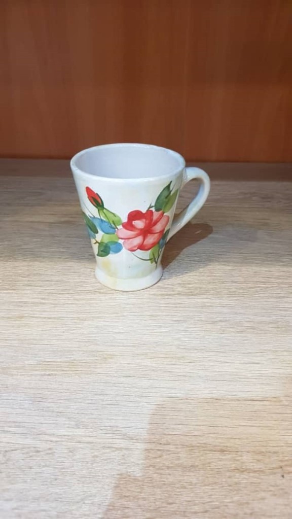 فنجان گل سرخ دستهدار بلند - 0